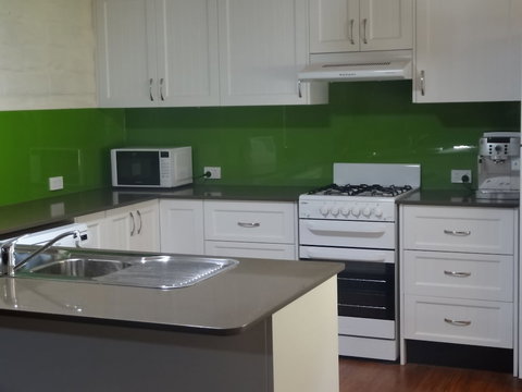 Shepherds Gully - Perths Hotel 1