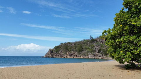 Shambhala Retreat Magnetic Island Cottages - Perths Hotel 3
