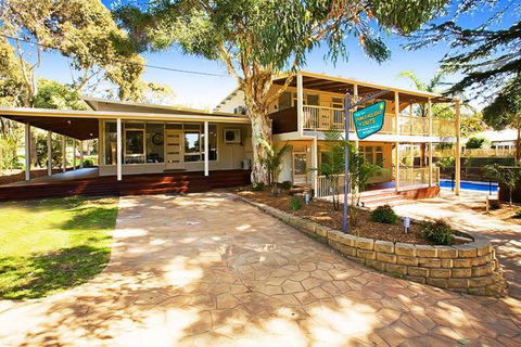 Beach House Apartments - Perths Hotel 2