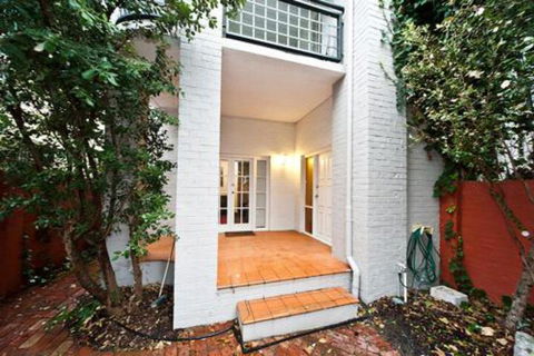 Townhouses By Uwa 1 - Perths Hotel 2