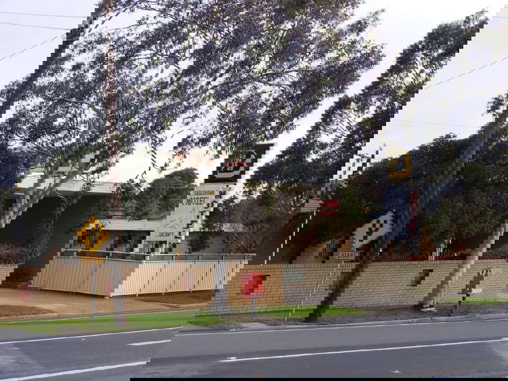 Whipstick VIC Perths Hotel