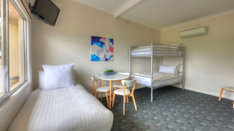Corryong Hotel Motel - Perths Hotel 2