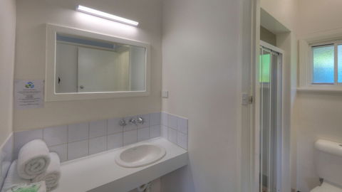 Corryong Hotel Motel - Perths Hotel 3