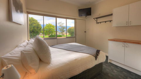 Corryong Hotel Motel - Perths Hotel 5
