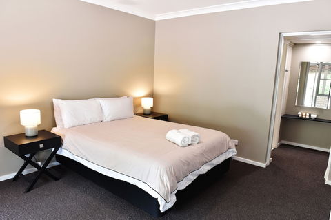 Dutchies Motel Nelson Bay - Perths Hotel 5