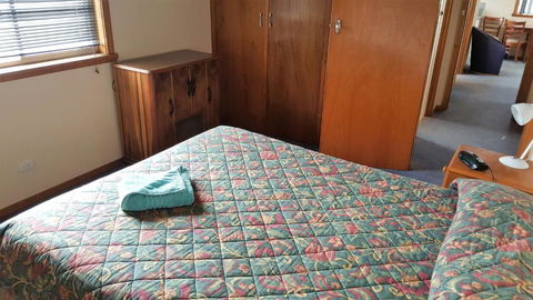 Waratah Falls Holiday Unit - Perths Hotel 4