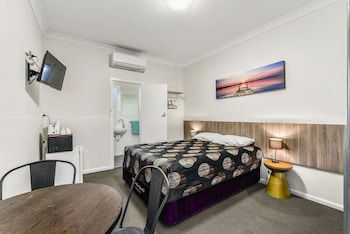 Rest Motels Naracoorte - Perths Hotel 3