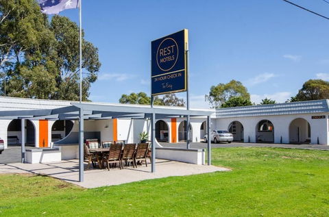 Rest Motels Naracoorte - Perths Hotel 6