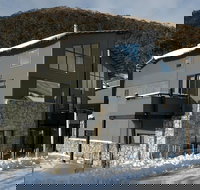 Blues Air 3 - Perths Hotel