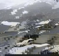 Inala 3 - Perths Hotel