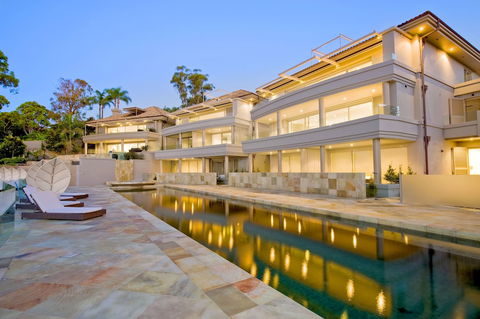 Amarna Luxury Beach Resort - Perths Hotel 1
