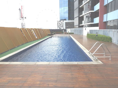 AKOM AT Docklands - Perths Hotel 2