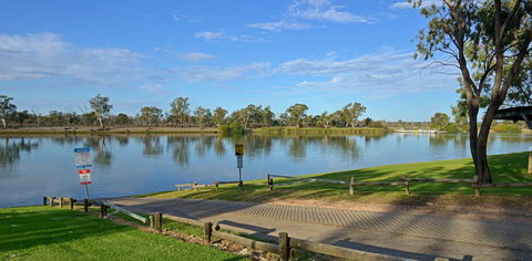 Waikerie Holiday Park - Perths Hotel 4
