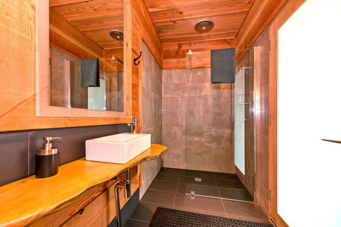 Bruny Island Lodge - Perths Hotel 4