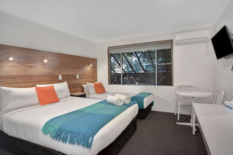 Pleasant Way River Lodge - Perths Hotel 6
