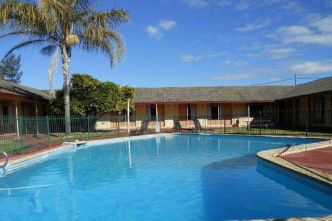 Sovereign Inn - Perths Hotel 6