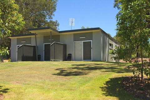 Honeybee Country Accommodation - Perths Hotel 4