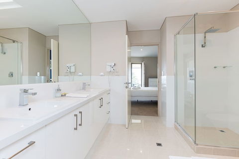 The White Pearl Penthouse - Perths Hotel 5