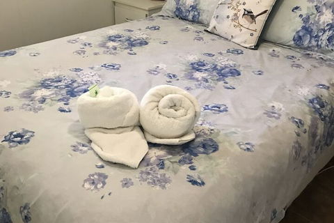 Padthaway Caravan Park - Perths Hotel 3
