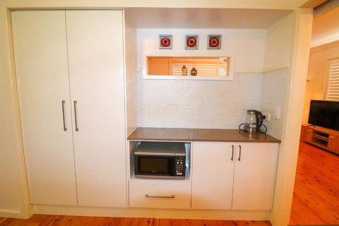 Blacksmiths Sea Breeze - Perths Hotel 1