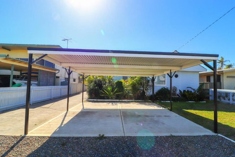 Blacksmiths Sea Breeze - Perths Hotel 5