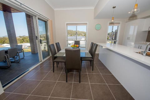 Sea Breeze - Perths Hotel 4