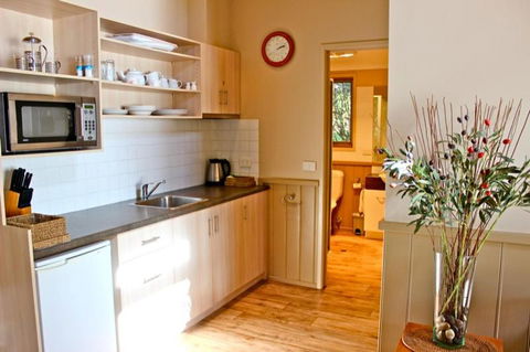 Autumn Leaf Cottage 1 - Perths Hotel 4