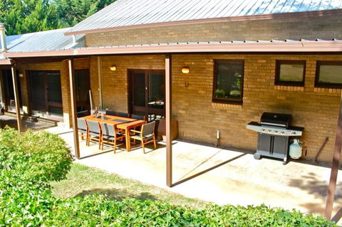 Kaighins Place - Perths Hotel 1