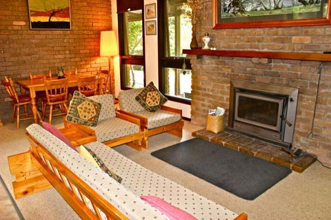 Kaighins Place - Perths Hotel 2