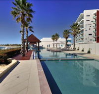 Sea Side 411 - Perths Hotel