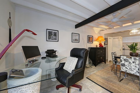ZEN Beach Retreat - Perths Hotel 6
