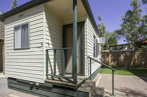 BIG4 Breeze Holiday Park â€“ Mannum - Perths Hotel 1