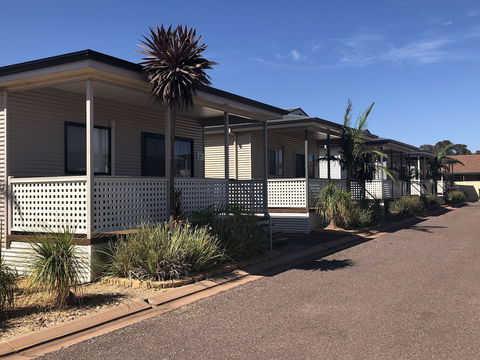 Sundowner Cabin And Tourist Park - Perths Hotel 3