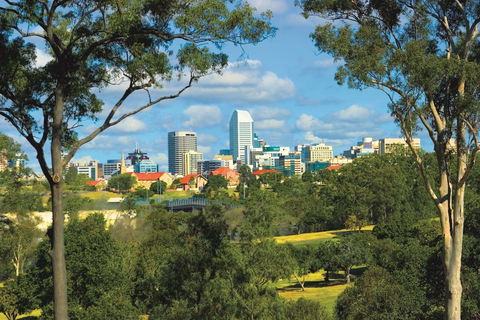 Oaks Brisbane Lexicon Suites - Perths Hotel 2