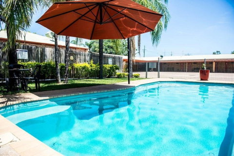 Clermont Country Motor Inn - Perths Hotel 5