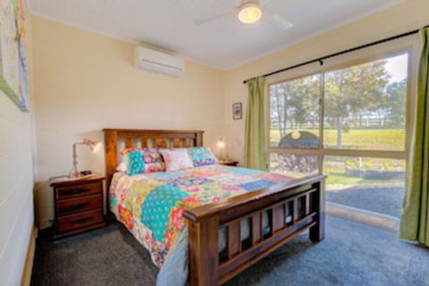 All About Me B & B - Perths Hotel 0