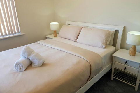 Caravel Beach House Mandurah - Perths Hotel 4