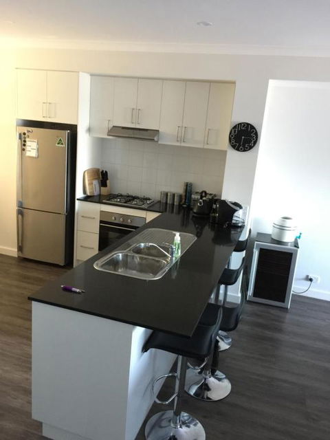 Falcon Bay 4x4 Townhouse - Perths Hotel 2