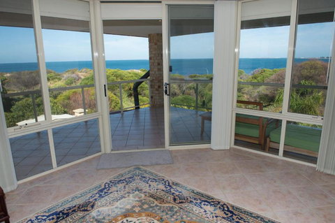 Oceana Sunset - Perths Hotel 4