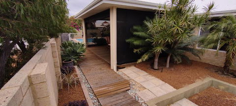 Halls Head Holiday Home - Perths Hotel 5