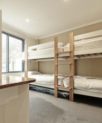 Valley View 203 - Perths Hotel 4