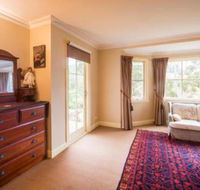 Wattle Grove Homestead Bed  Breakfast - Perths Hotel