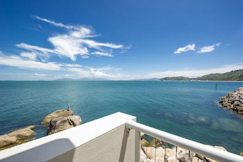 1 Bright Point Apartment 4202 - Perths Hotel 1