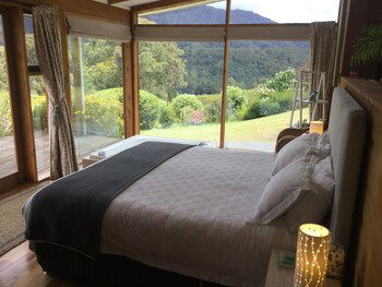Shanleys Huon Valley - Perths Hotel 1