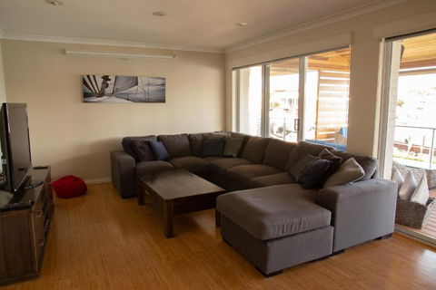 Waterside Canal Dreams - Perths Hotel 2