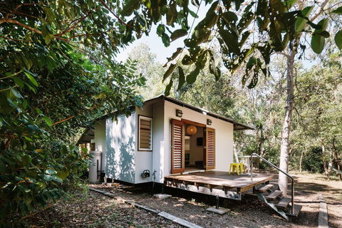 The Little Bush Hut - Perths Hotel 0