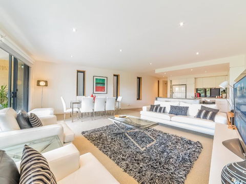Cscape 3brm Apartment With A View - Perths Hotel 1