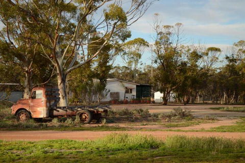 Nulla Nulla Farm Retreat - Perths Hotel 5