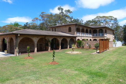 The Sanctuary At Paradise Beach - Perths Hotel 6