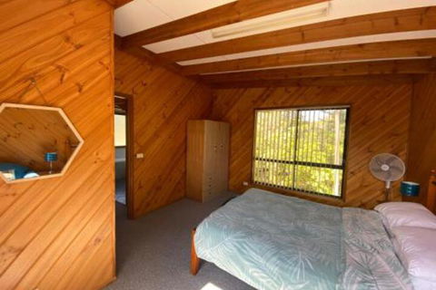 Surf Beach Sanctuary - Perths Hotel 6